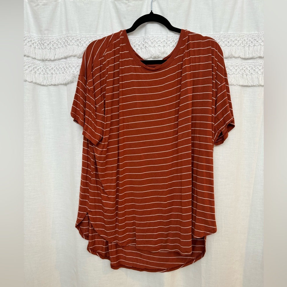 Time and Tru Rust Striped Short Sleeve Top